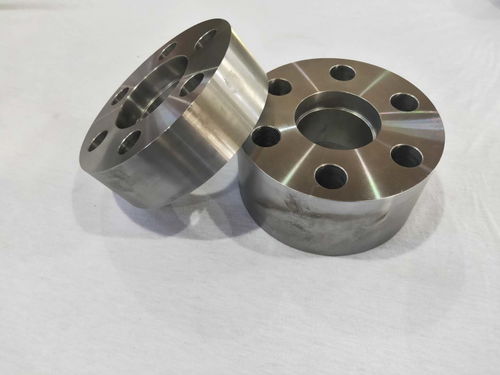 如何选择聚氨酯包胶厂进行旧轮包胶件加工